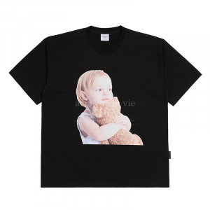 BABY FACE PEARL NECKLACE GIRL SHORT SLEEVE T-SHIRT BLACK
